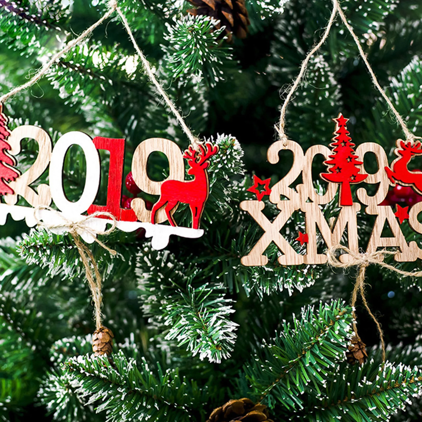 

1pcs 2019 New Year Christmas Doorplate Hanging Pendant Ornament DIY Wooden Door Xmas Tree Decoration Home Festival Party Supply