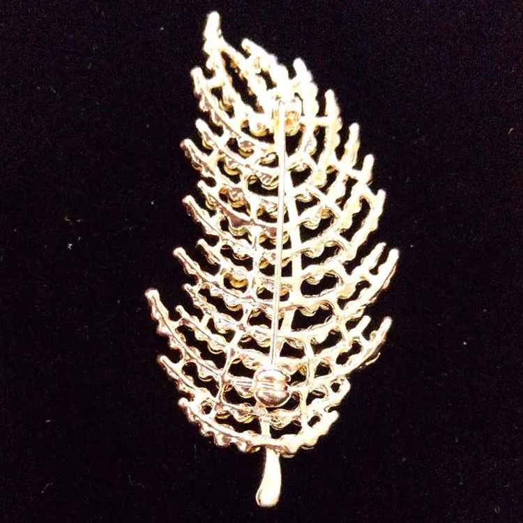 4059546221_1214654278