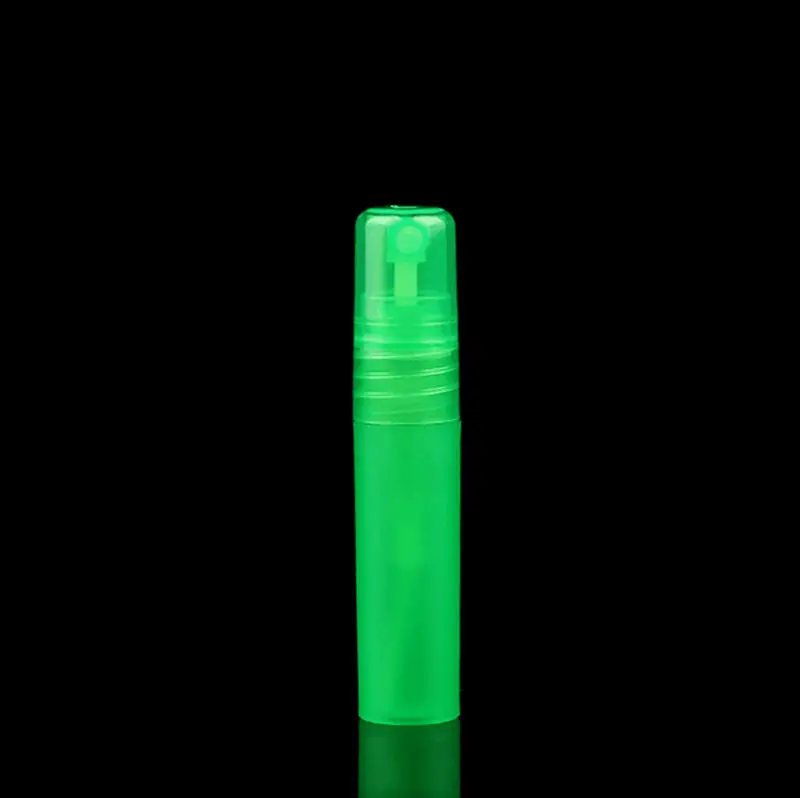 50 шт. 5 мл красочный матовый пластмассовый распылитель для духов бутылка для путешествий макияж духи пульверизатор многоразового использования туман спрей бутылка - Цвет: Зеленый