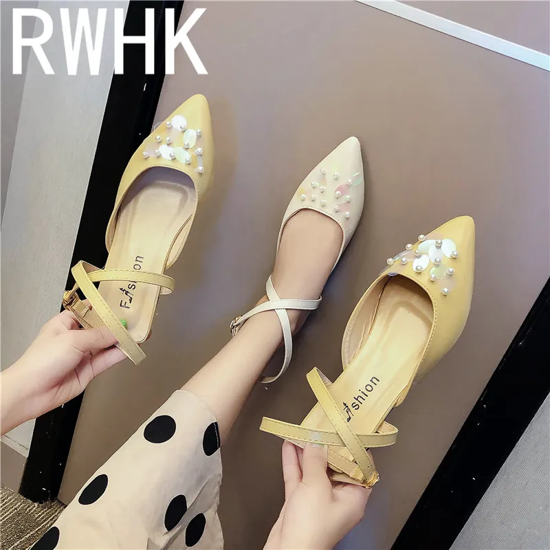 

RWHK Sandals female 2019 new low-heeled pointed word with fairy female shoes thick with baotou beaded sandals B036