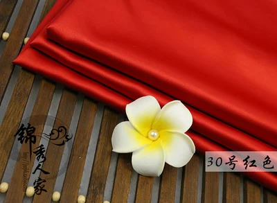 Высокая плотность эластичная атласная ткань cheongsam Hanfu шелковая ткань 1 м - Цвет: Красный