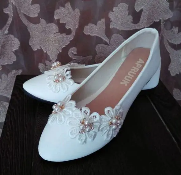 

Sweet flat heel shoes woman white lace flowers lady party dancing shoes bridal brides bridesmaid wedding shoes woman