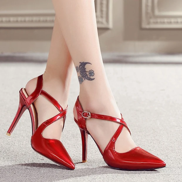 

Spring and summer japanned leather pointed toe high-heeled shoes small yards 31 32 33 bandage spring and summer sandals plus