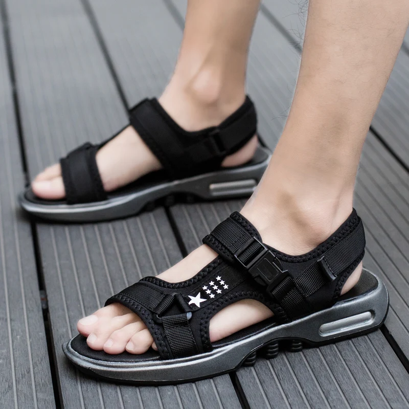 Корейские брендовые Дизайнерские мужские повседневные пляжные сандалии морская обувь с открытым носком Летняя обувь на плоской платформе мужские сандалии для молодых студентов