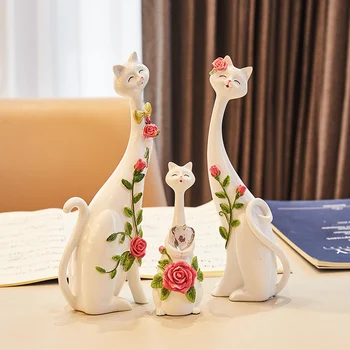 

Home Decoration Accessories New Wedding Ceremony Practical Anniversary Gift Ornaments Resin Rose Cats Three Pcs Per Set Figuines