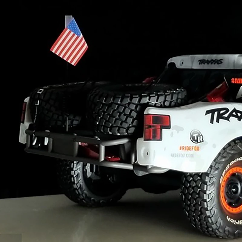

1/10 Scale Remote Control Car Model Simulated Climbing Car Short Card Simulated Antenna Signal Line National Flag RC Car Model