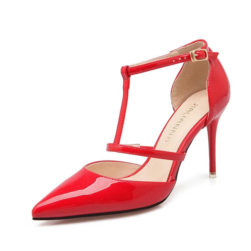 pointed sole heels
