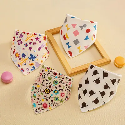 

Baby cotton triangle towel double-layer printed snap-on water towel baby baby bib bib