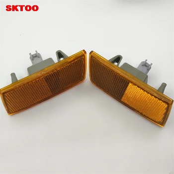 

SKTOO For Chrysler 300C front bumper corner lamp reflector reflective licensing front bumper turn signal lamp yellow edge