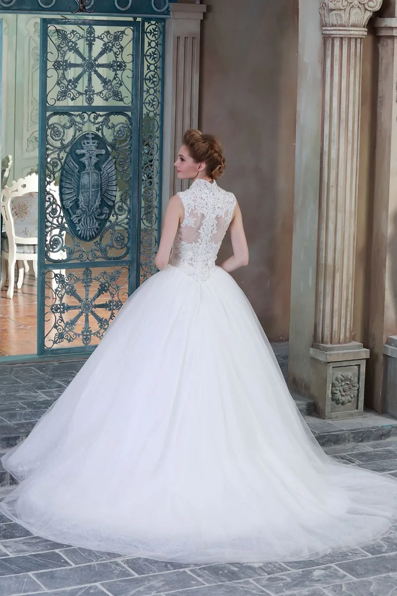 Wedding Gowns Ball Gown Wedding Dress Queen Anne Neckline See Through Corset HSW5 (1)