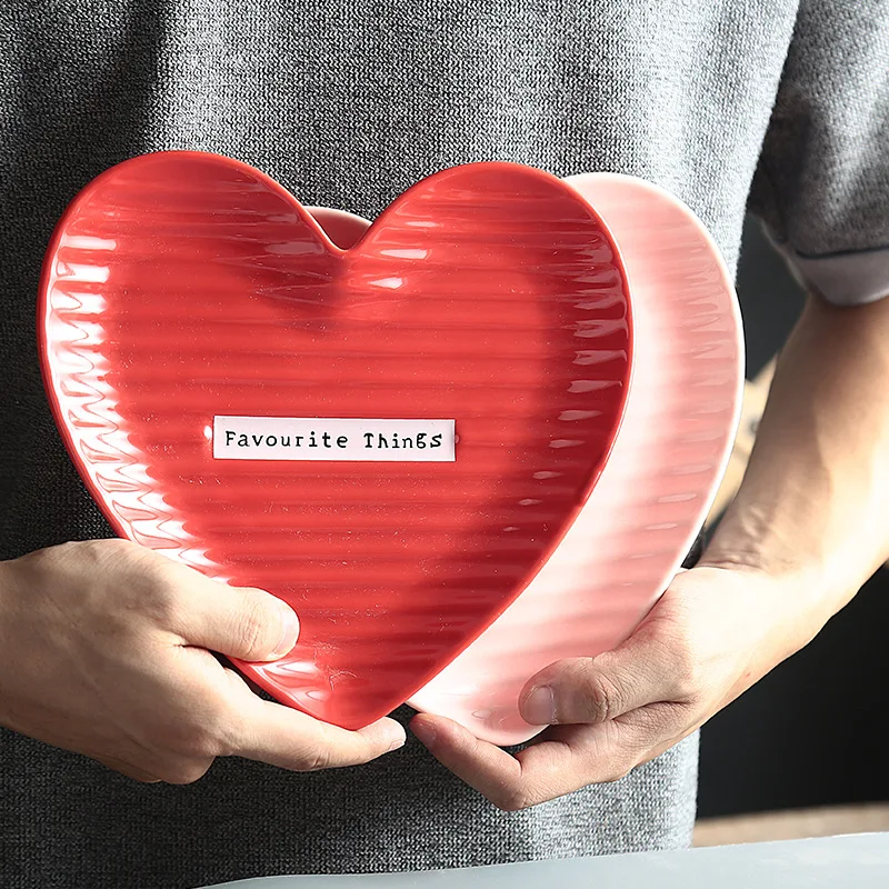 

2019 Heart Shape Tableware Ceramic Dinner Plate Dish Porcelain Dessert Plate Dinnerware Cake Plate for Wedding Plates Set