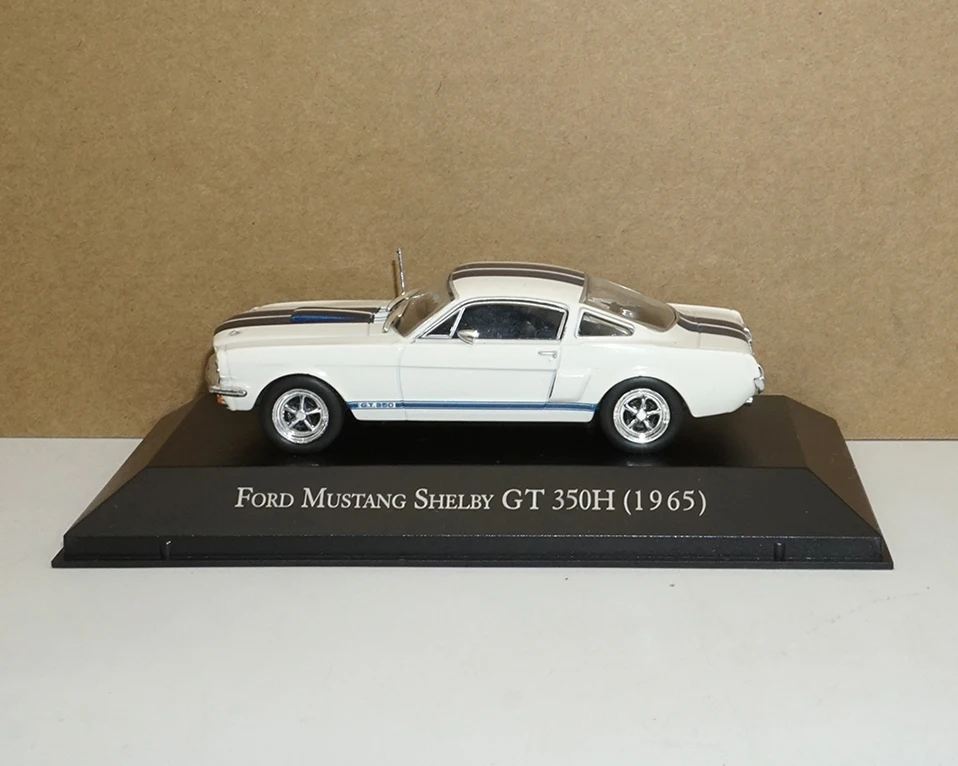  Diecast Model 8-11 Years car Models 143 Diecasts  Toy Vehicles  Miniature Model for CHEVROLET CORSA1.0 LTZ 1.4FORD GT 350H   (1)