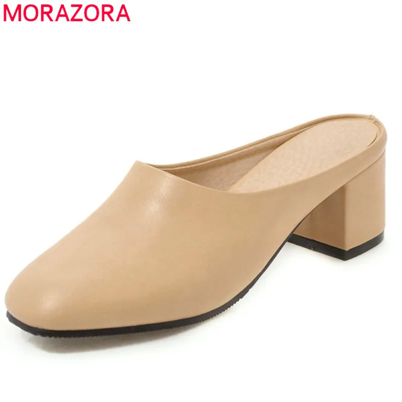 Online MORAZORA 2019 venta al por mayor de talla grande 48 mujeres bombas pu zapatos de verano de punta cuadrada tacones cómodos zapatos de mulas de moda mujer
