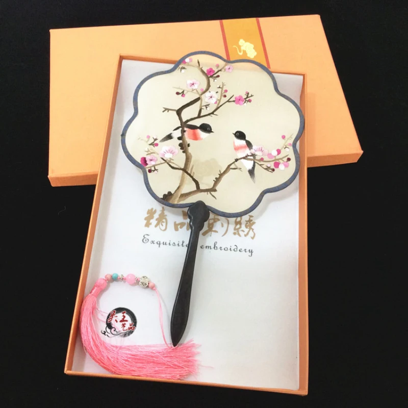 

Left Stock Style Suzhou embroidered fan double-sided silk embroidery handmade fan