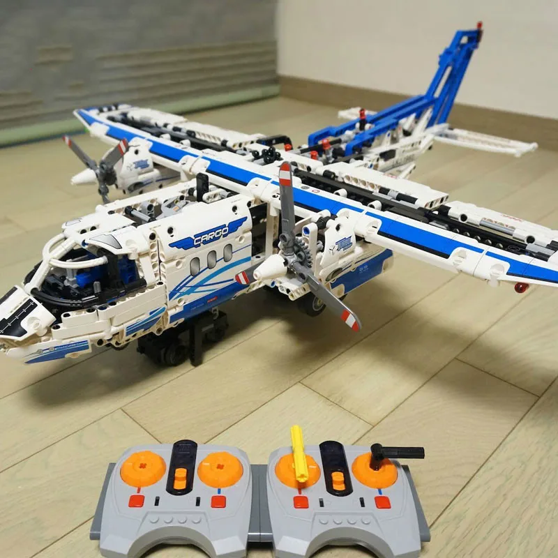 

Lepin 20016 Genuine New Technic Ultimate Mechanical Series The Two Changes Cargo Plane Building Blocks Bricks Toys 42025