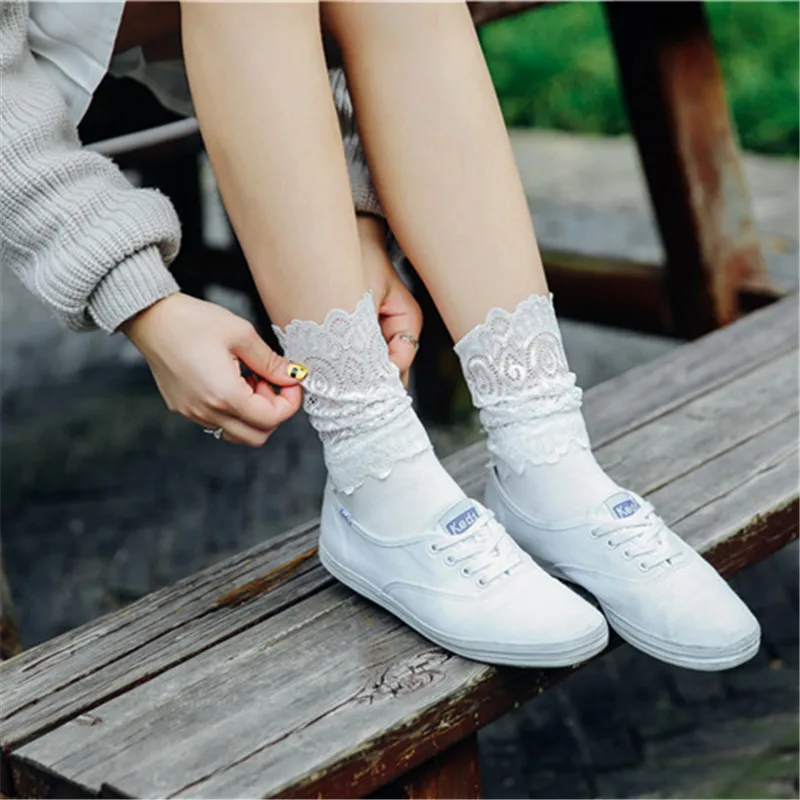 

2019 Spring And Summer New Cotton Long Socks Solid Color Wild Series Ladies Crystal Lace Heap Socks White Black Thin Sock