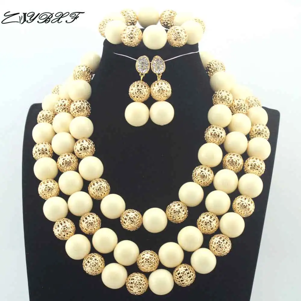 

Комплект из колье и серёг, из искусственных коралловых бусин, L00010