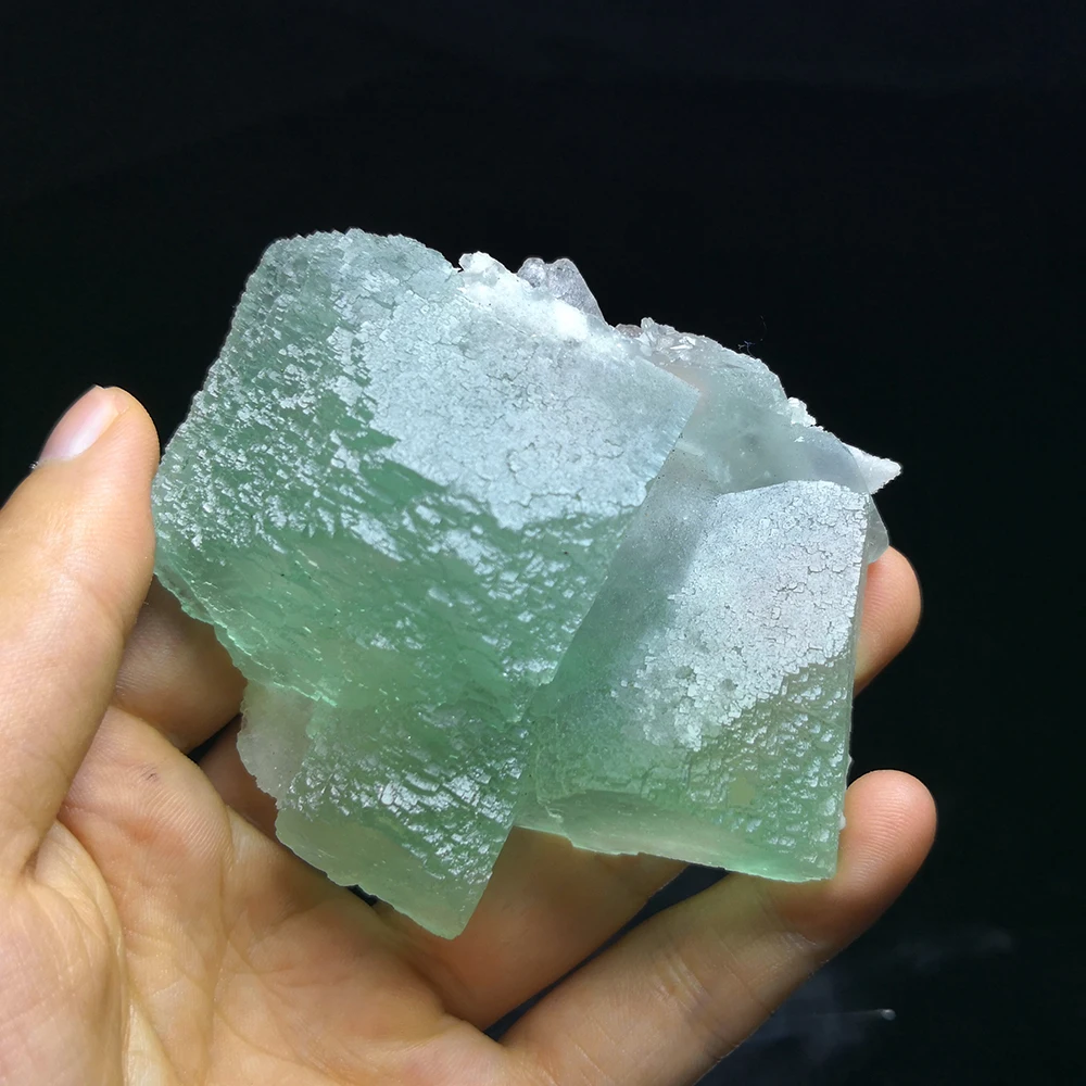 

237g NATURAL Stones and Minerals green fluorite crystal Hunan China B10-51