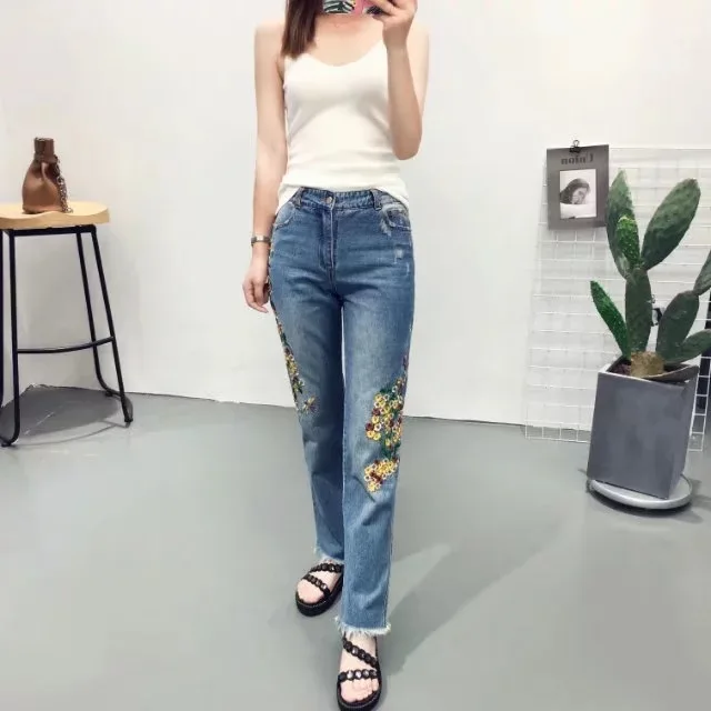 Q0605Z13 Europe and the United States 2017 new summer embroidered washed denim pants 8262 0605
