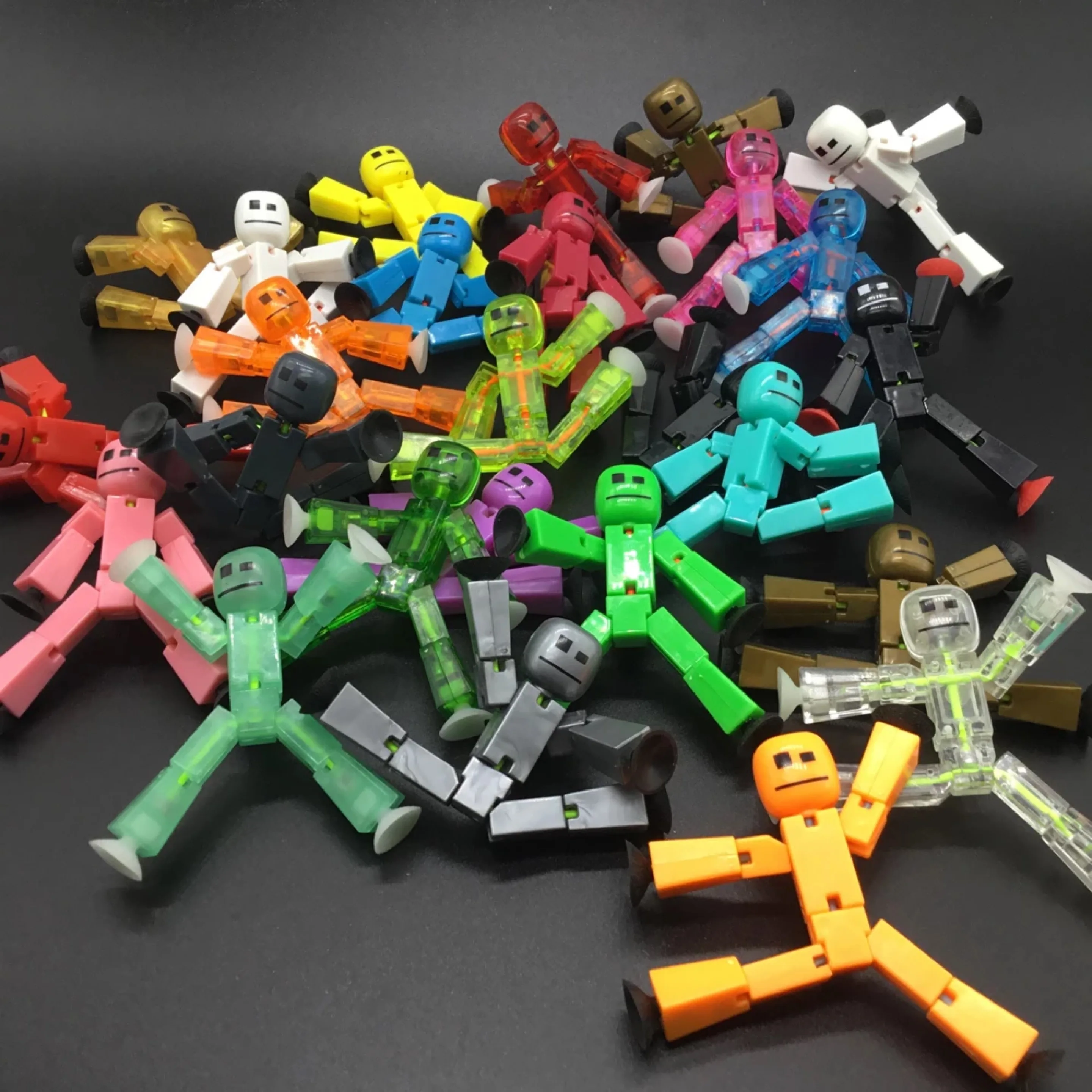 

2Pc/4Pcs Sucker Kawaii Anima Figure In Action Figure Suction Cup Funny Deformable Sticky Bjd Animal Faces Robot Toys