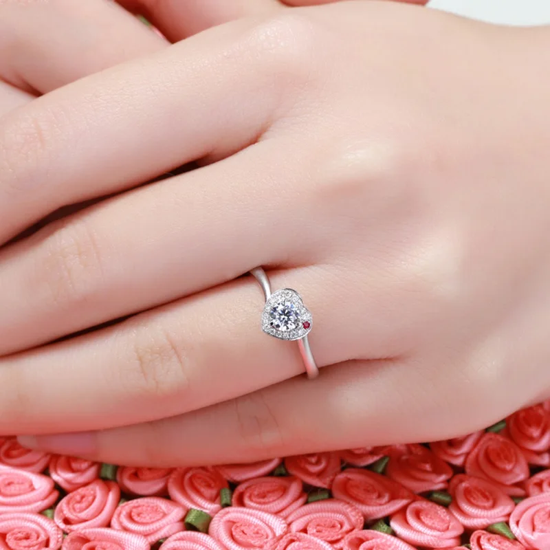 

0.4CT S925 Women Engagement Ring Solid 925 Sterling Silver Jewelry Cubic Zirconia Brilliant Round Female Heart Marriage Ring