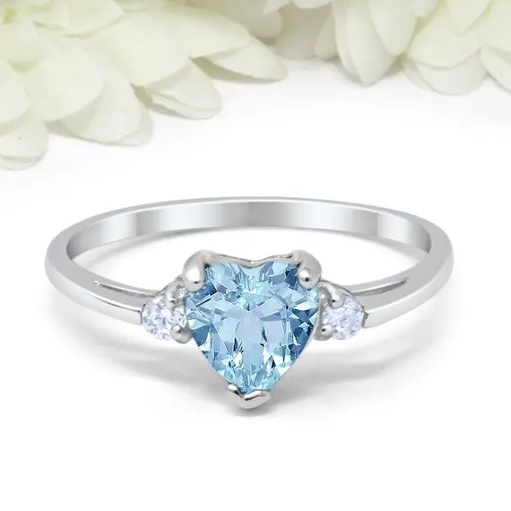 Silver Ring Wedding Rings Finger Rings Womens Ring Jewelry Rings Ring Jewelry Signet Ring Couple Rings Moissanite Ring Cubic Zircon Ring Huitan Mood Ring with Lovely Heart Design Brilliant CZ Prong Setting Silver Plated Gift Rings for Women