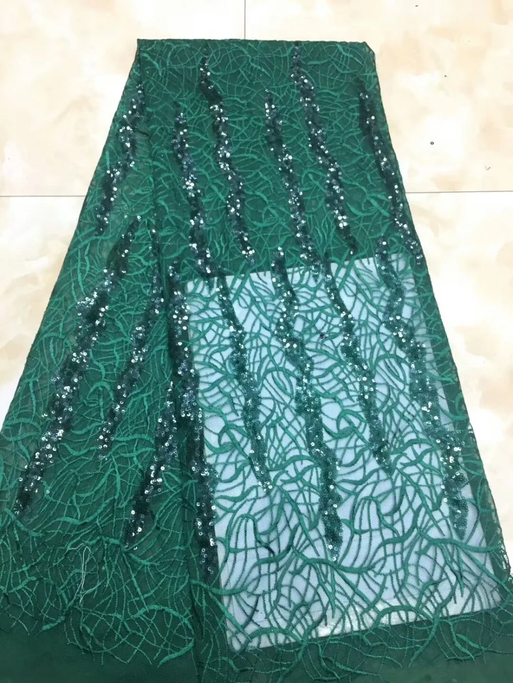 

Latest African Laces Fabrics Embroidered African sequins French Lace Fabric French Net tulle Lace Fabric dpoc093