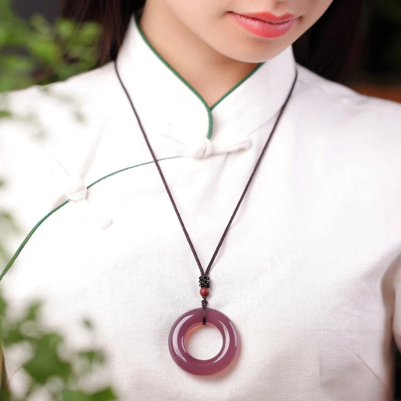 

Natural Water Embellish Color Chalcedony Pendant Necklace Crystal Agate Bohemian Circle Pendant Female Jade Jewelry
