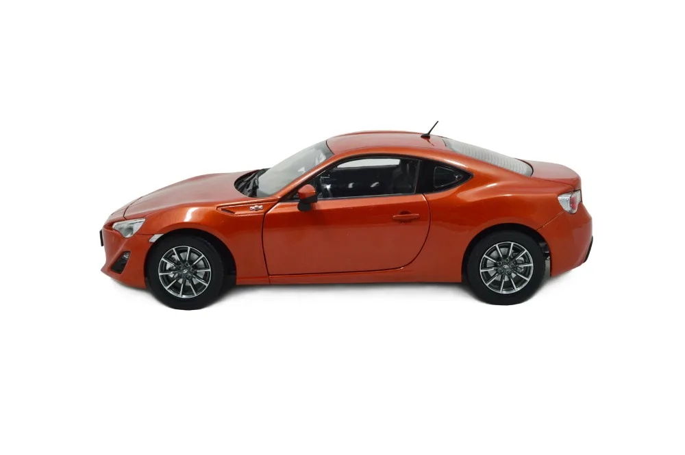 toyota_GT86_2013_orange_002