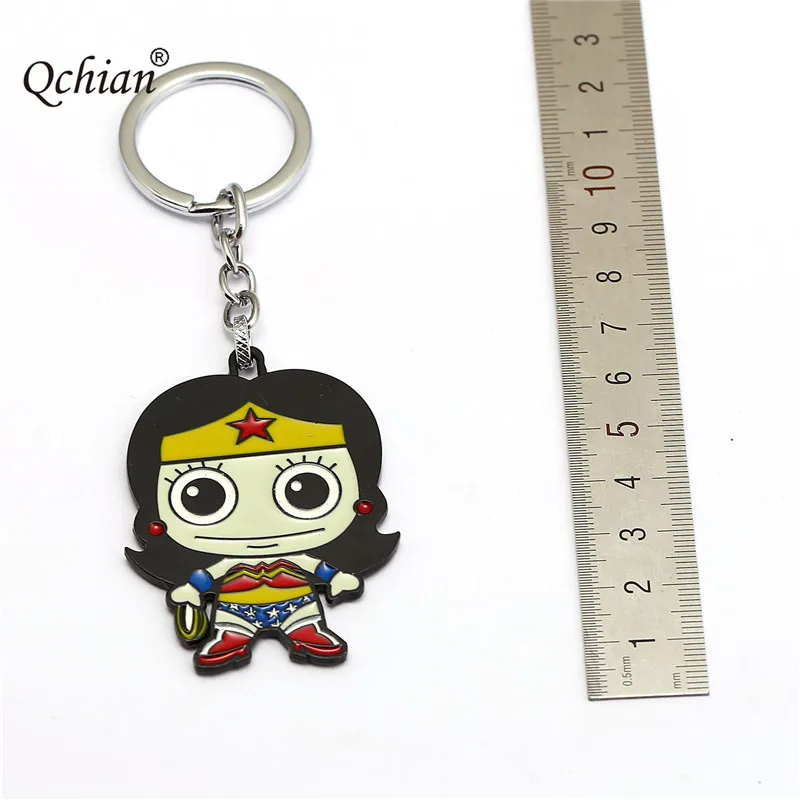 

Movie Avengers Wonder Women Metal Keychain Cartoon Pendant Jewelery Backpack Wallet Keyring