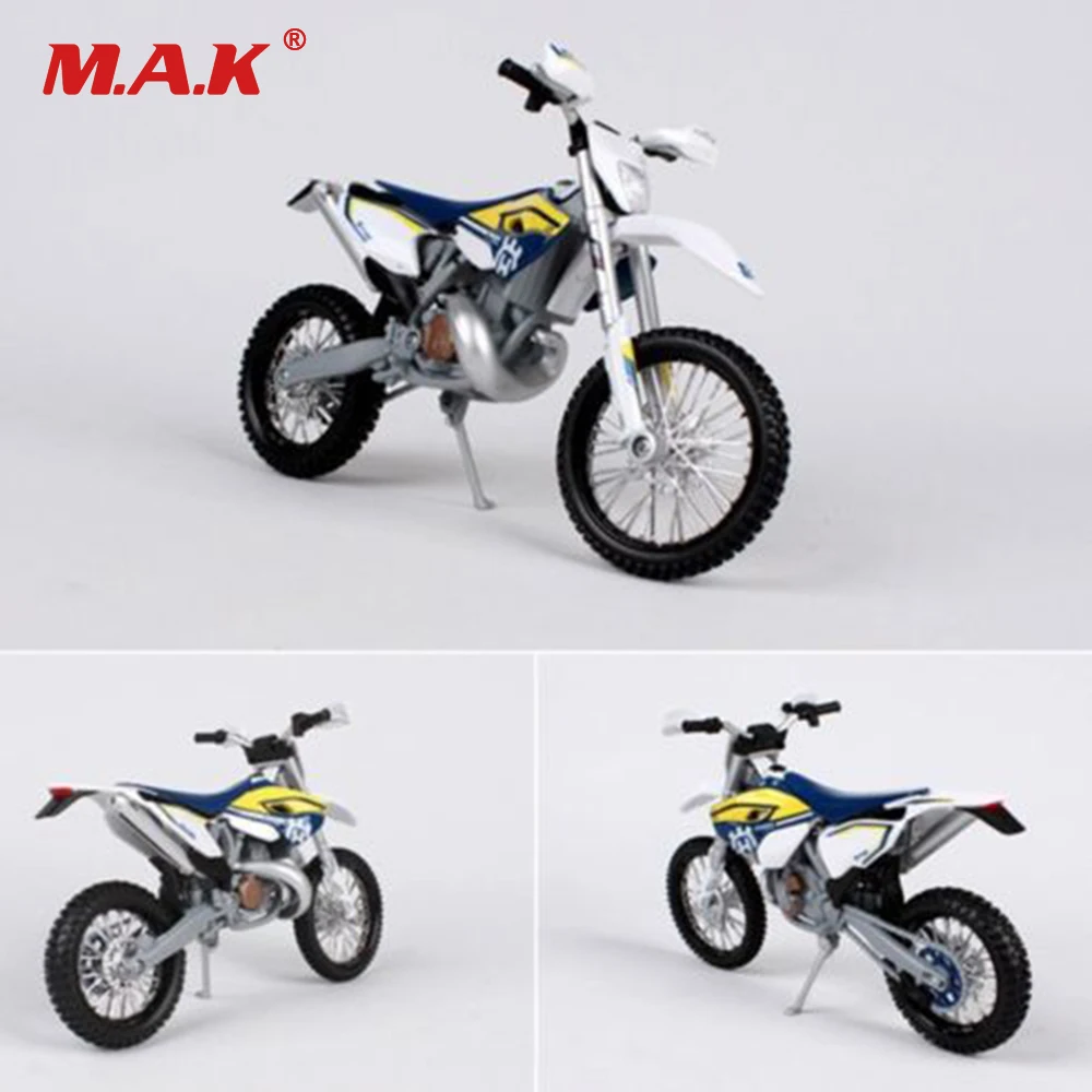 Недорогие моторные детские игрушки Maisto 1/12th 2015 Husqvarna FE 501 гоночный мотоцикл литые