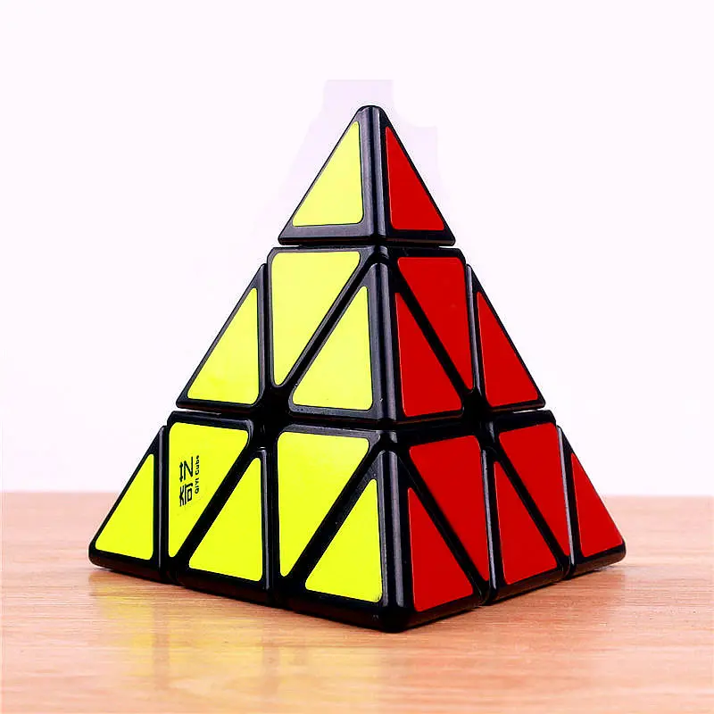 Qiyi megaminxeds, магический скоростной куб, без наклеек, пирамидный куб, профессиональная головоломка, зеркальный куб, развивающие игрушки для детей - Цвет: pyra black
