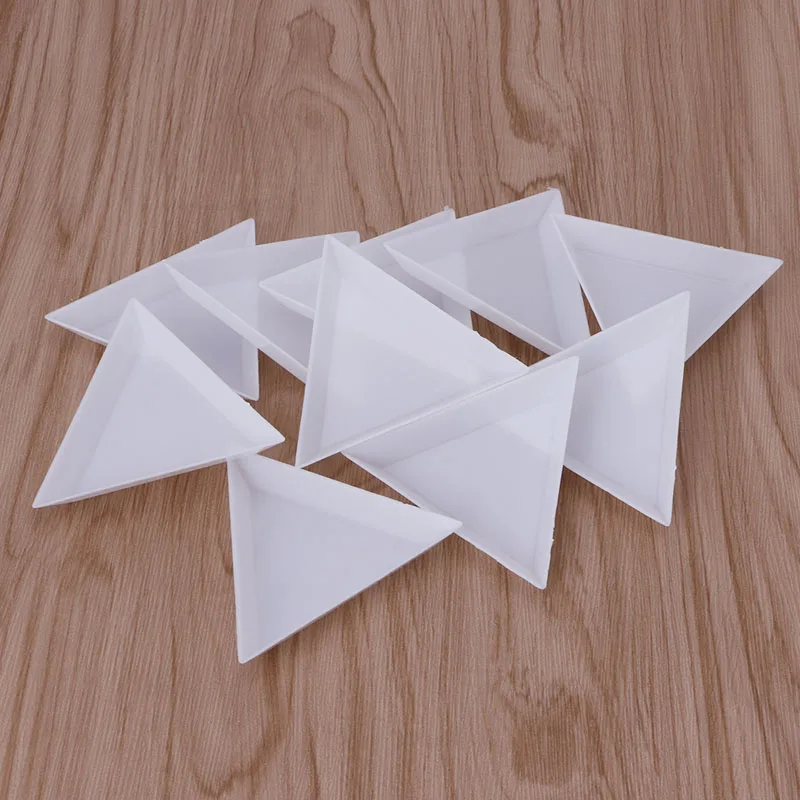 

10Pcs Plastic Triangle Rhinestones Beads Crystal Nail Art Sorting Trays White