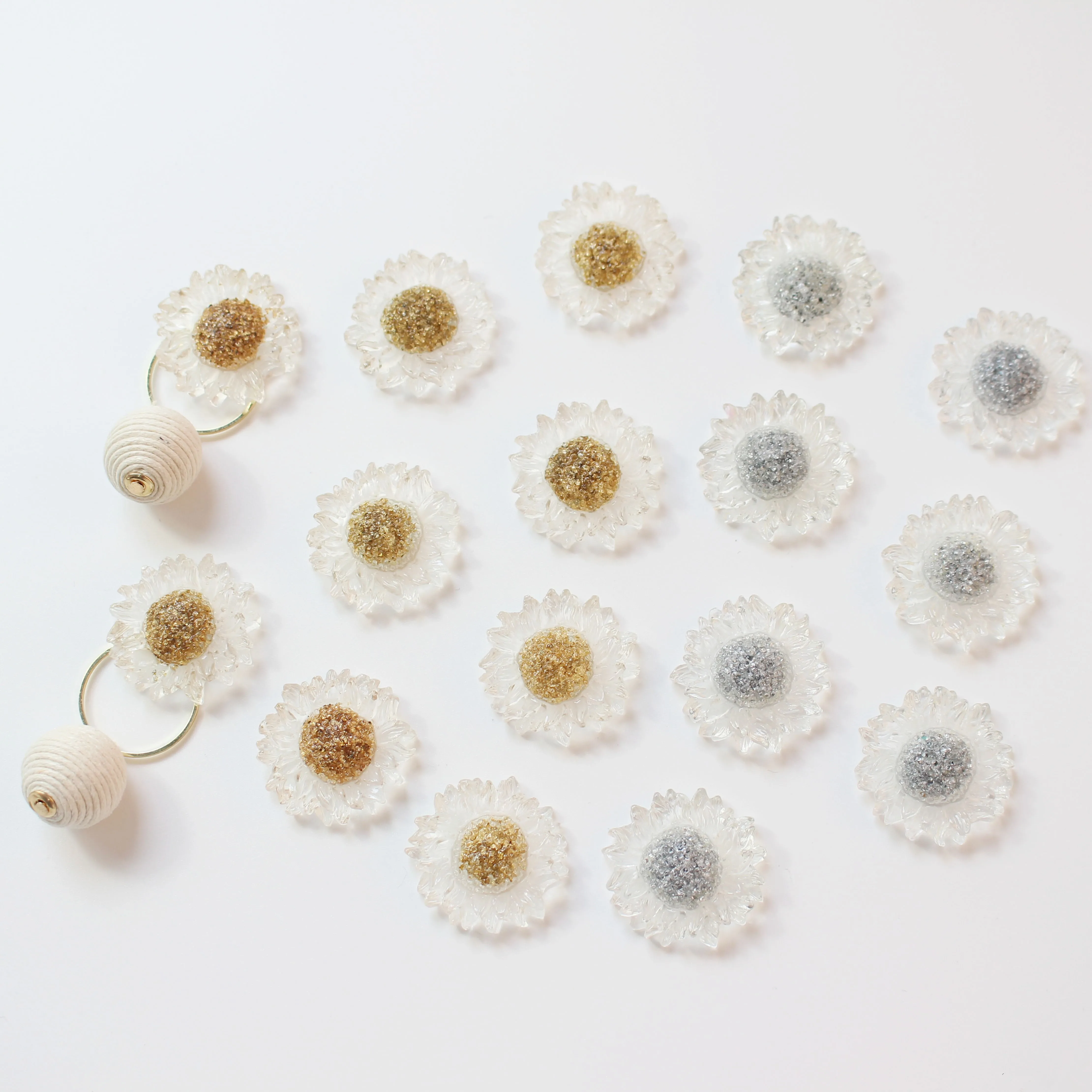 Transparente dos Desenhos Acessório do Vestuário Estilo Lote 26mm Animados Girassóis Forma Flatback Resina Flor Beads Faça Você Mesmo Jóias Brinco New 50 Pçs –