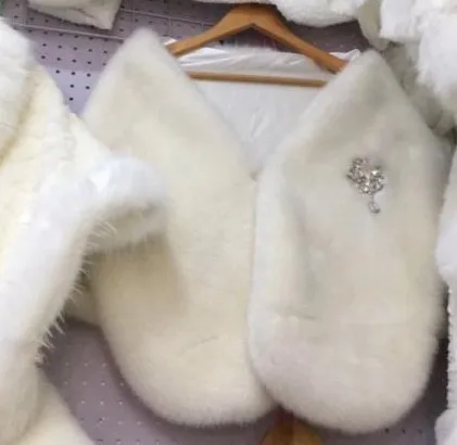 CloverBridal высокого качества цвета слоновой кости Теплый Зимний свадебный плащ
