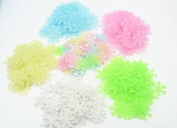

50 Pcs Of Light-emitting Snowflakes Wall Stickers 3d Stereo Fluorescent Stickers Bedroom Children's Decorations Christmas Gifts