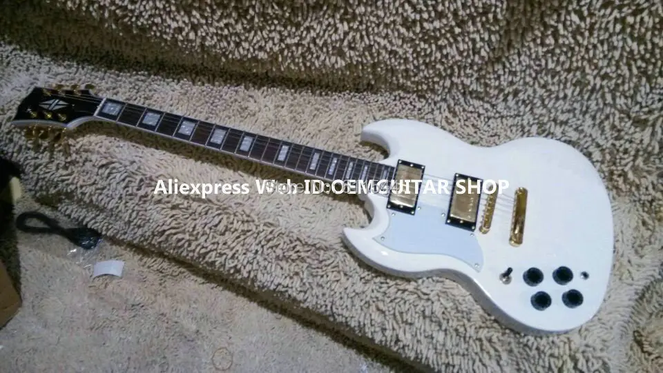 

White Custom Shop Left Handed Electric Guitar gold hardware High Quality Wholesale Guitars