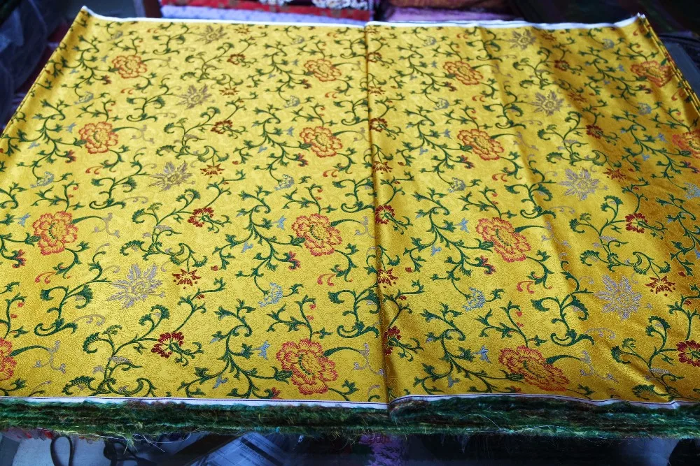 Китайская шелковая парча тканая Дамасская ткань для пошива Чонсам Подушка Золотая задняя с красным пионом и зеленым листом новинка