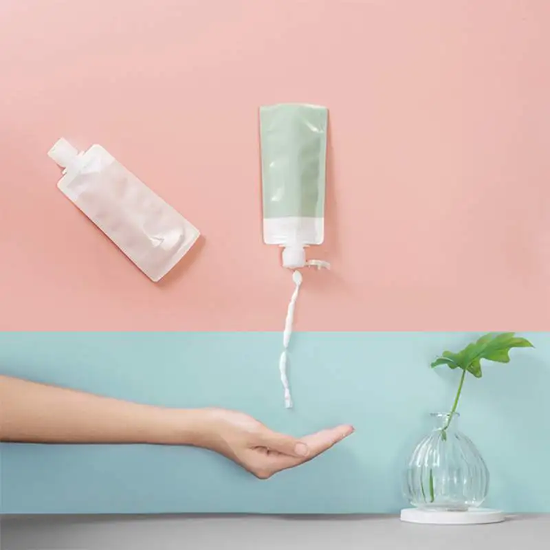 

90ml Travel Liquid Dispenser Bag Portable Mini Shampoo Storage Packing Bag Letters Lotion Bottle Squeeze Makeup Container