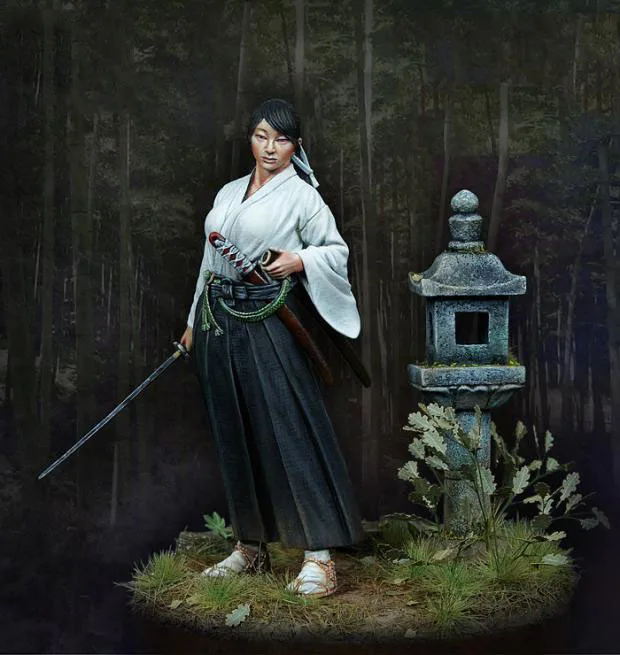 

1/18 90MM ancient woman warrior （WITH BIG BASE ） Resin figure Model kits Miniature gk Unassembly Unpainted