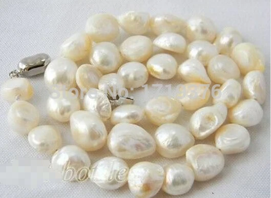 

Free shipping >>@ > 17inch White Baroque Freshwater Pearl Necklace