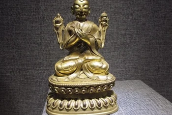

6.5 Tibet Bronze Red Copper 24K Gold Gilt Tsongkhapa Sakyapa Guru Buddha Statue