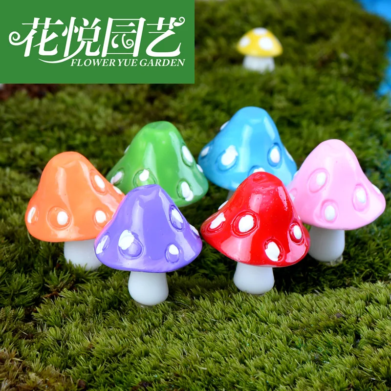

6 pcs Large size 6 color mushroom moss micro landscape resin small place DIY assembly small place hands