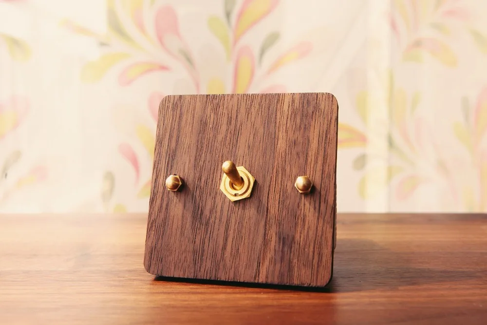 

Retro Wood Wall Switch one Control Two Way 6A 110V- 250V