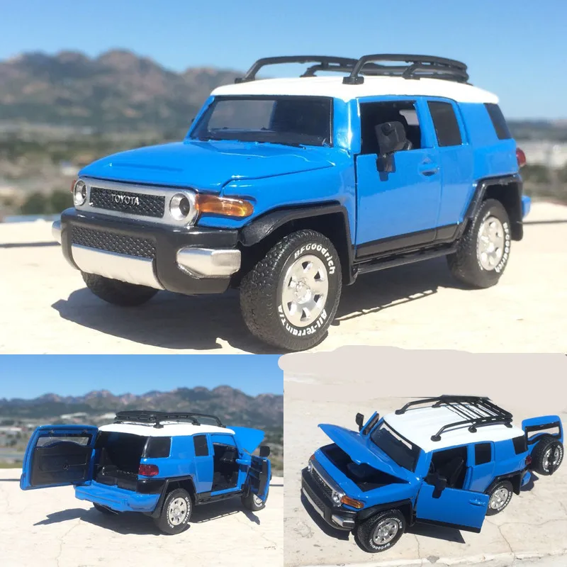 

1/32 Scale Diecast Toy Model Toyota Land Cruiser FJ SUV Sport Car With Sound Light Car Pull Back Collection Children Gift