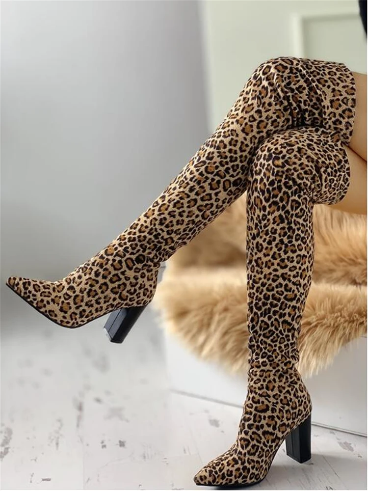 Г. Леопардовые ботфорты с острым носком, большой размер 43 Женская обувь на высоком каблуке 8 см, роскошный дизайн, женская обувь на не сужающемся книзу массивном каблуке