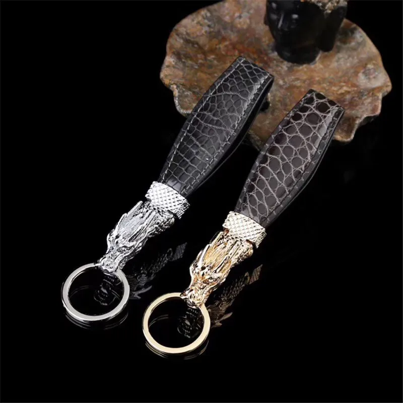 

Luxury Key Chains Fashion Design Genuine Leather Key Buckle Good Quality Vintage Keychian for Men Women Alloy Leather Key Rings