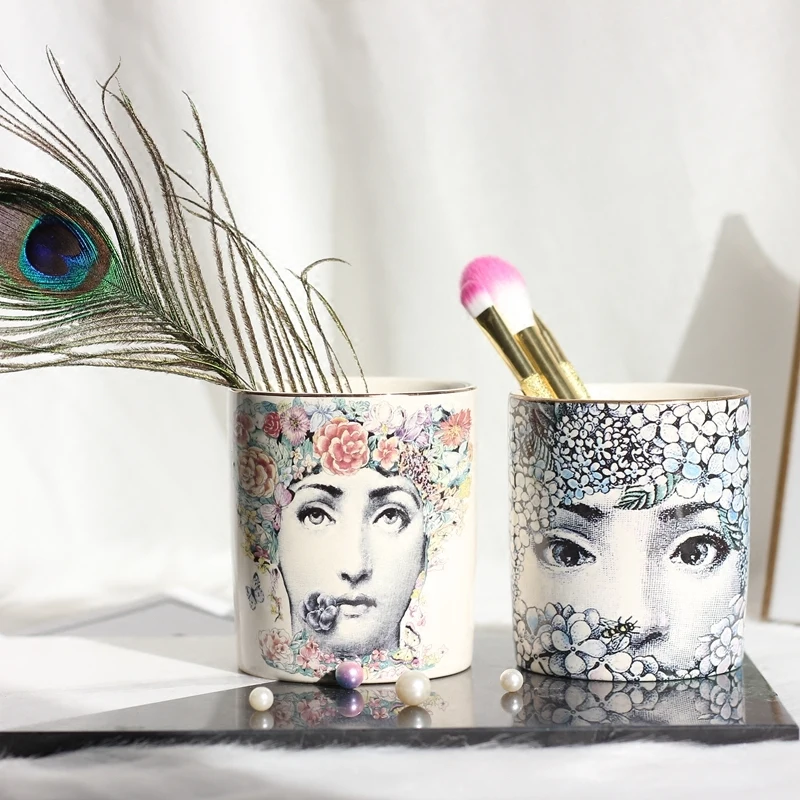 Fornasetti السيراميك تخزين سطح منزل الديكور Fornasetti شمعة جرة زهرة زجاجة قلم للزينة حامل