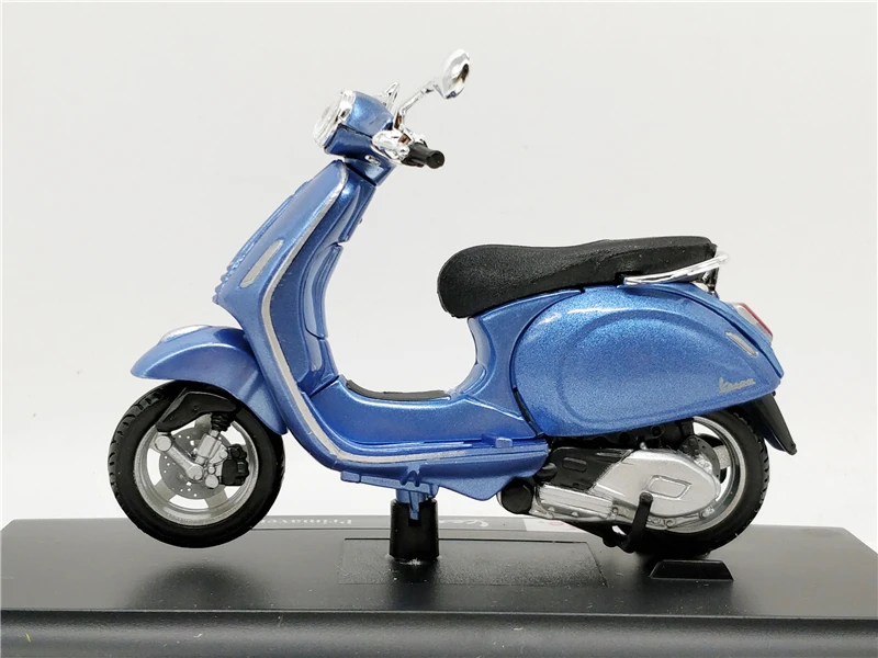 Maisto 1:18 PIAGGIO Vespa Primavera 150 Scooter Diecast Model Motorcycle Toy Bike