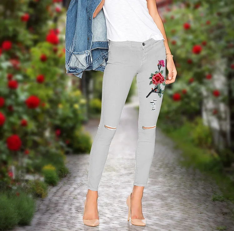 2017 Hot Fashion Women Clothing White Jeans 3D Embroidery Slim Feet Pants Jeans Knee Hole Female Pencil Pants Trousers Leggings (11)
